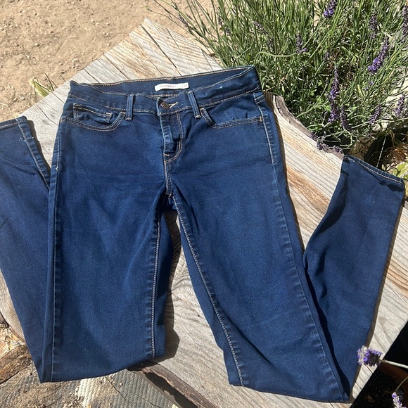 Levi's Denim - Levi’s 710 “super skinny” jeans size 28, mid rise and stretchy! Classic & comfy!